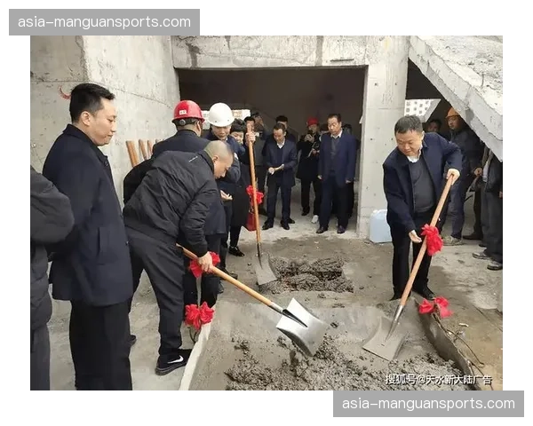 南京同曦新训练基地主体结构封顶