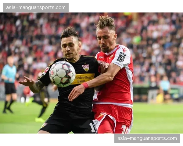 门兴格拉德巴赫门将尼古拉斯接受采访,谈球队防守策略与后场出球选择